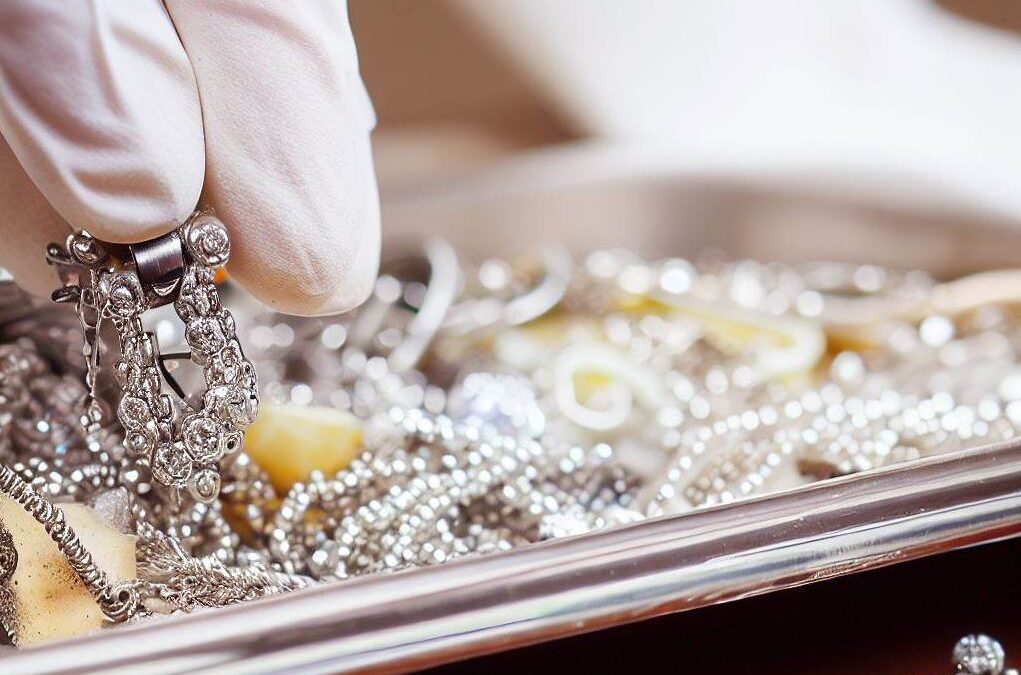 5 Simple Ways to Prevent Your Jewelry from Tarnishing