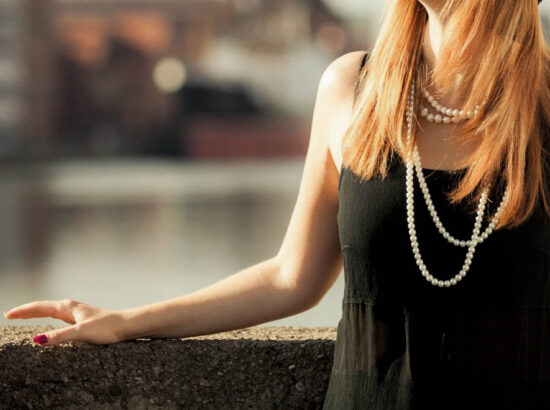 Choosing the Perfect Jewelry for Your Classic Black Dress